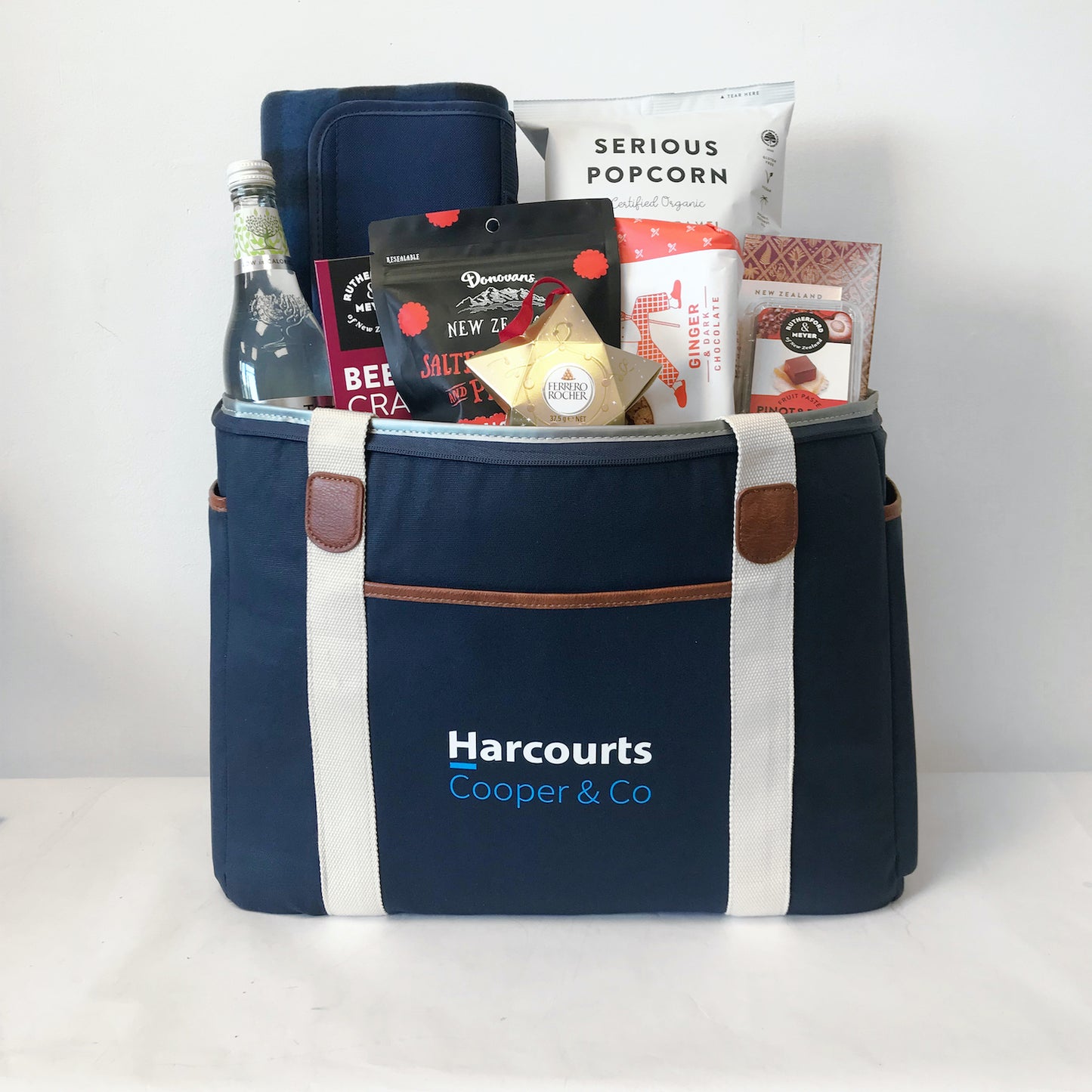 $250 Cooper & Co Branded Hamptons Hamper. This