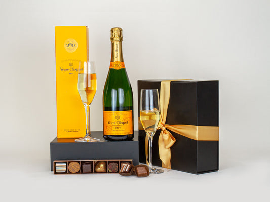 Veuve Cliquot and Flutes