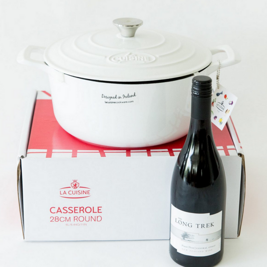 La Cuisine 28cm casserole dish with wine